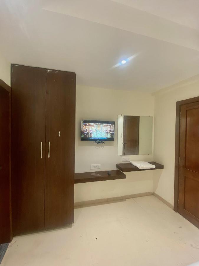 Hotel Vrindavan Palace Indore Eksteriør billede