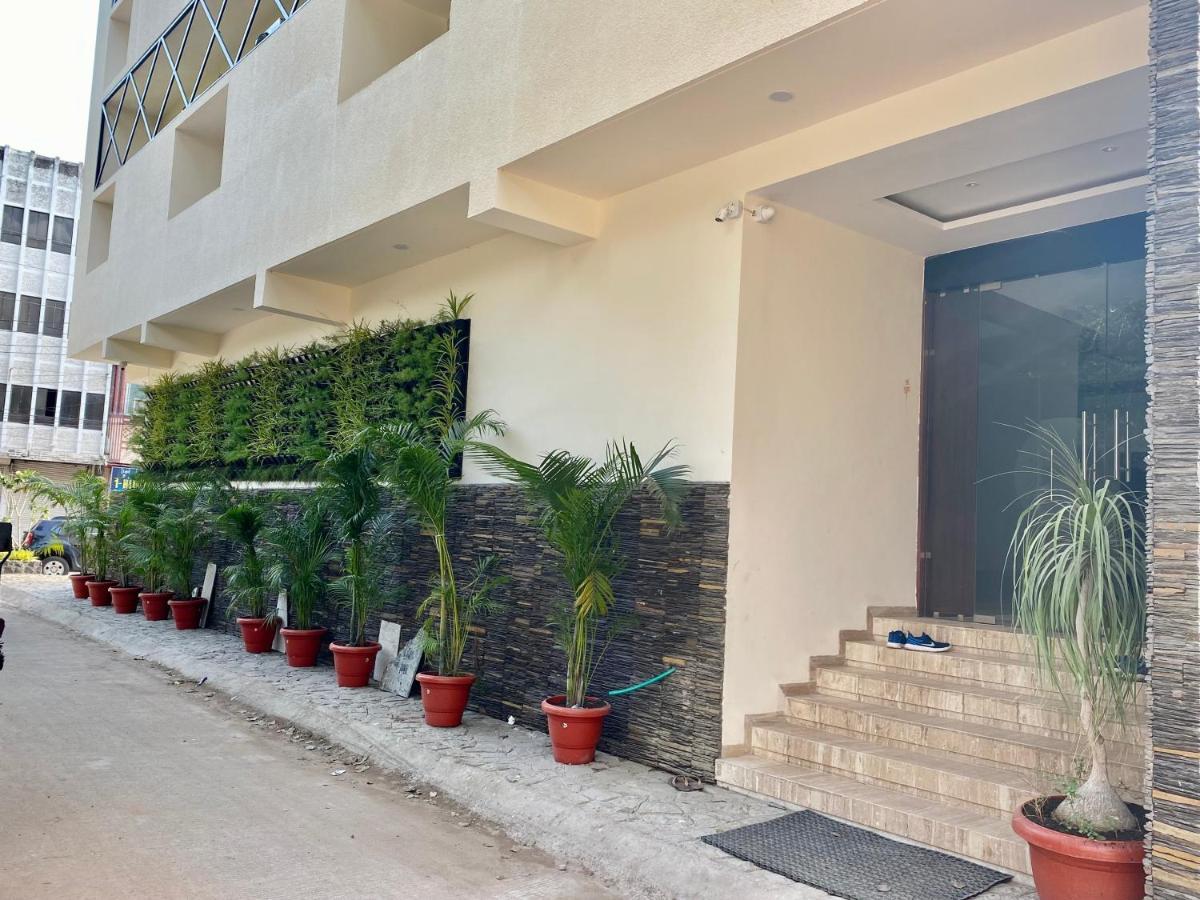 Hotel Vrindavan Palace Indore Eksteriør billede