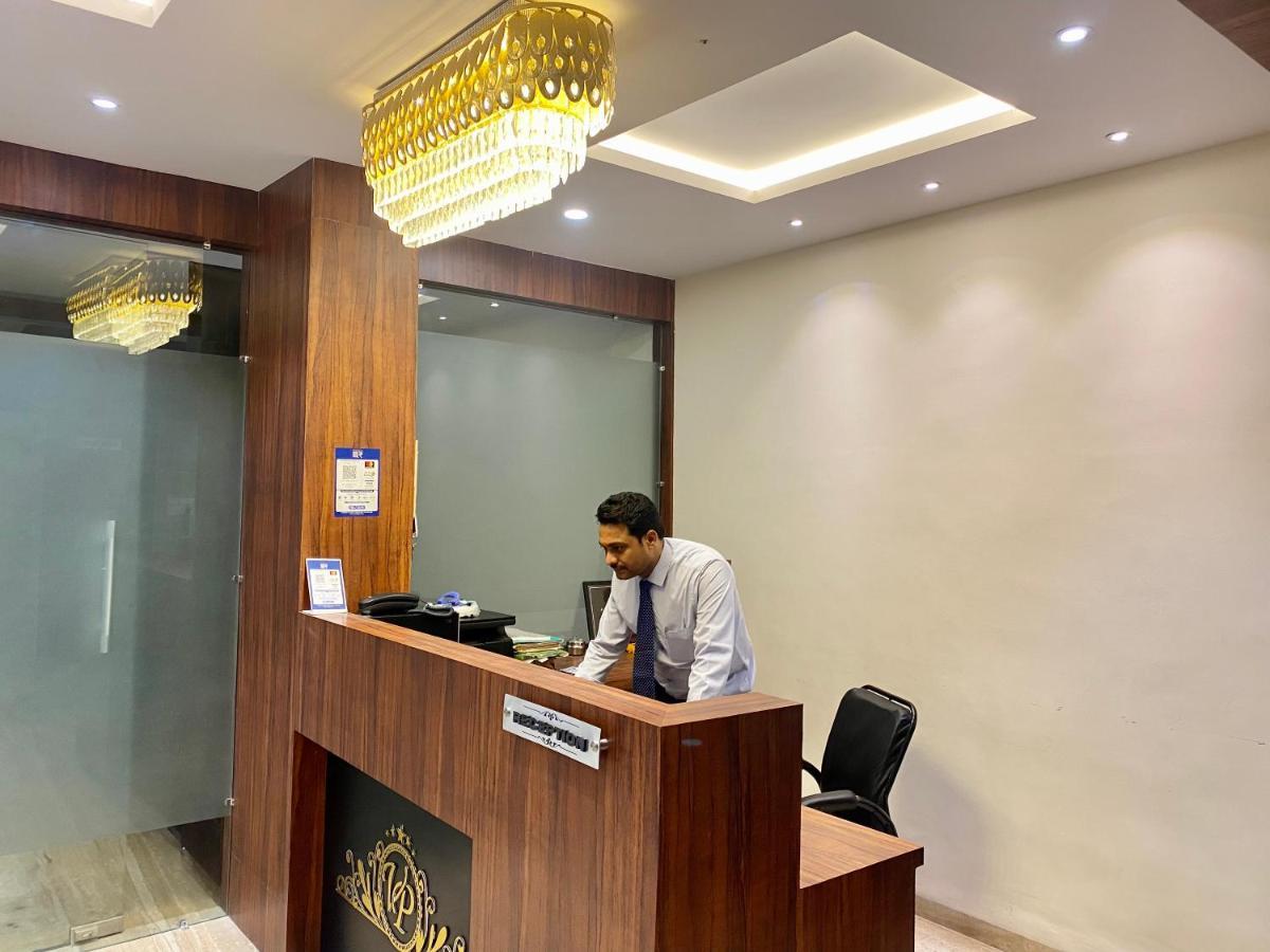 Hotel Vrindavan Palace Indore Eksteriør billede
