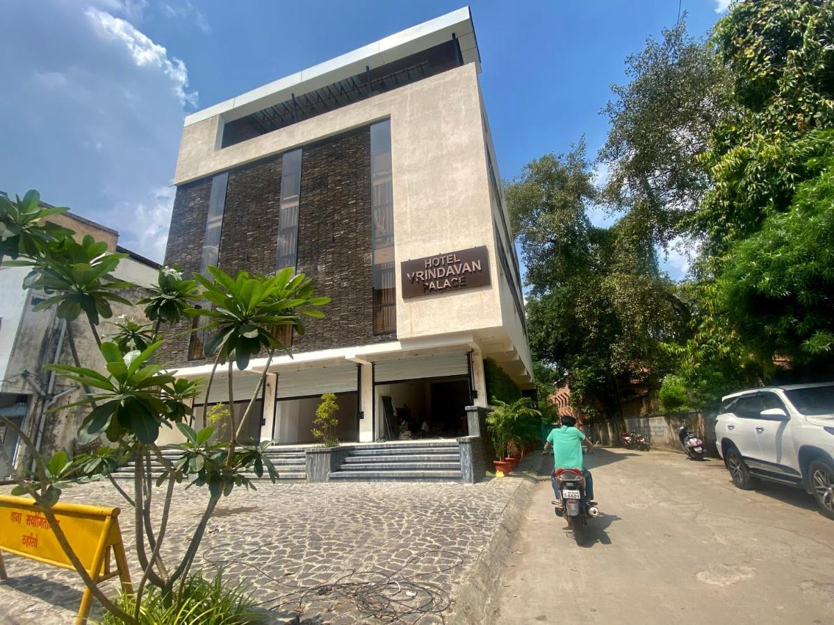 Hotel Vrindavan Palace Indore Eksteriør billede