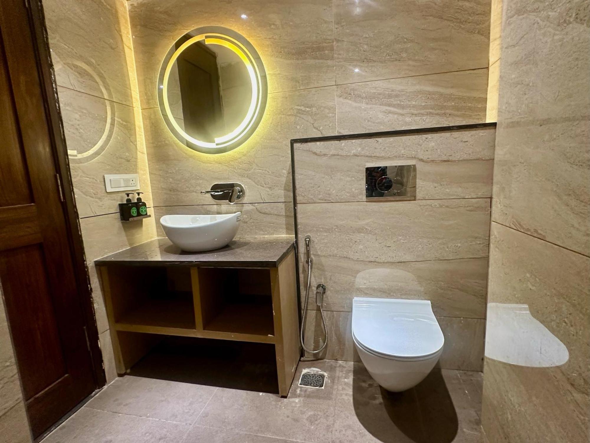 Hotel Vrindavan Palace Indore Eksteriør billede