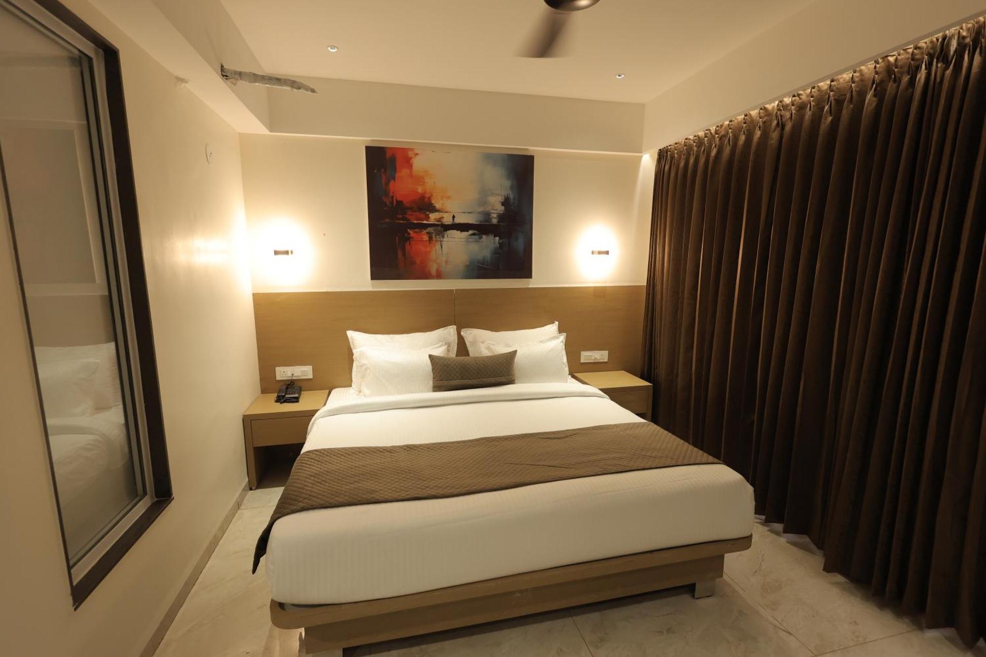 Hotel Vrindavan Palace Indore Eksteriør billede
